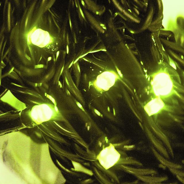 LED vánoční řetěz - girlanda, 12m 80 LED žlutá